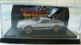 Delorean 81 Dmc-12 - 1:64 Customiz com Acrílico